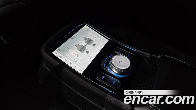 Genesis G90 2025 — photo 18