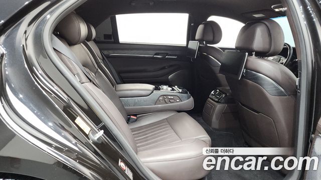 Genesis G90 2019 — photo 11