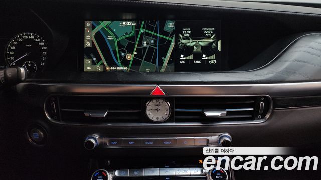 Genesis G90 2019 — photo 12