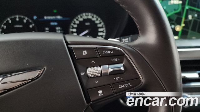 Genesis G90 2019 — photo 15