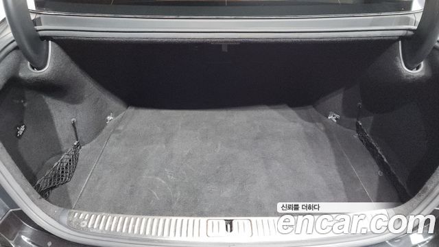 Genesis G90 2019 — photo 17