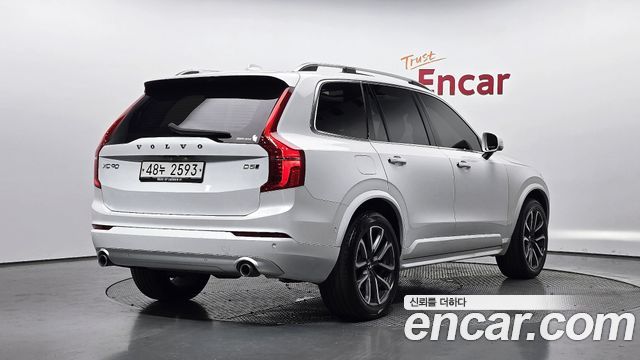 Volvo XC90 2019 — photo 2