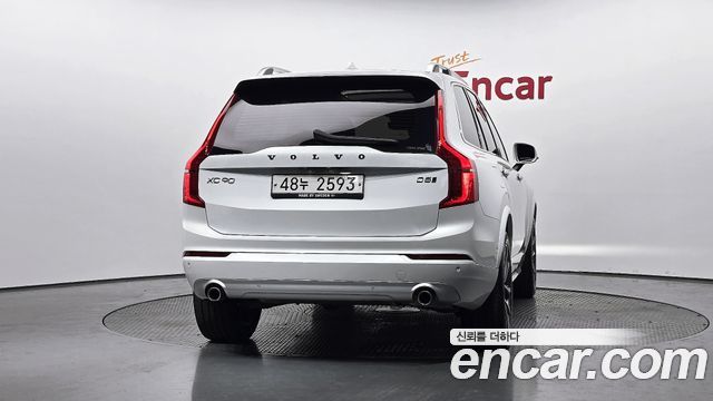 Volvo XC90 2019 — photo 4