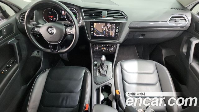 Volkswagen Tiguan 2020 — photo 10