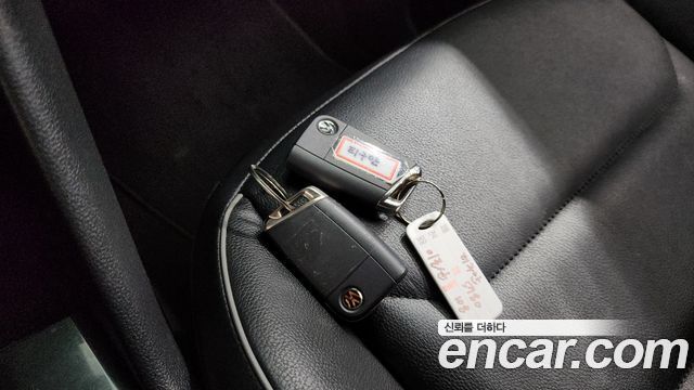 Volkswagen Tiguan 2020 — photo 21