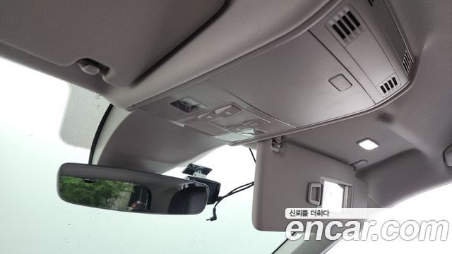 Volkswagen Tiguan 2020 — photo 28