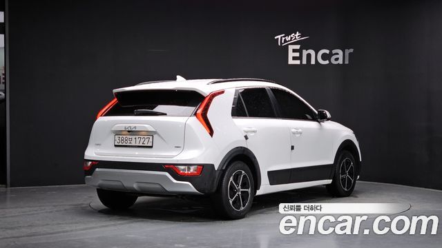 Kia Niro 2022 — photo 2