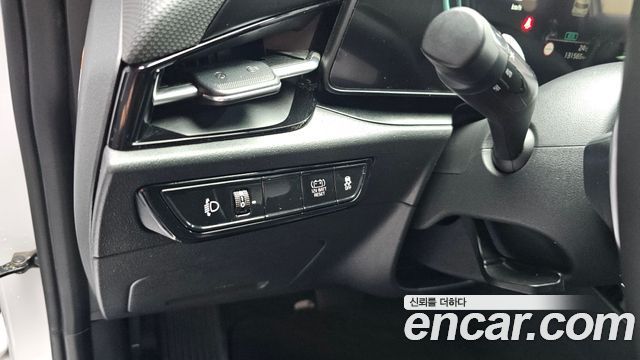 Kia Niro 2022 — photo 28