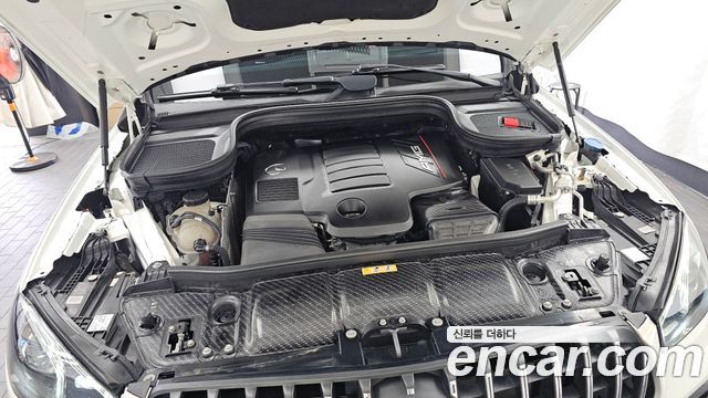 Mercedes-Benz GLE-Class 2020 — photo 6
