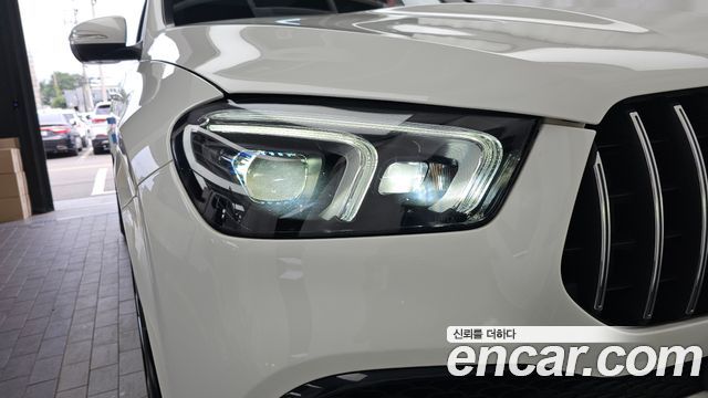Mercedes-Benz GLE-Class 2020 — photo 8