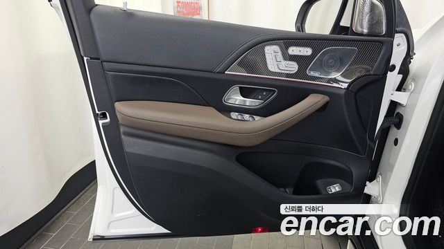 Mercedes-Benz GLE-Class 2020 — photo 14