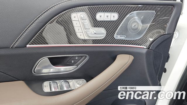 Mercedes-Benz GLE-Class 2020 — photo 35