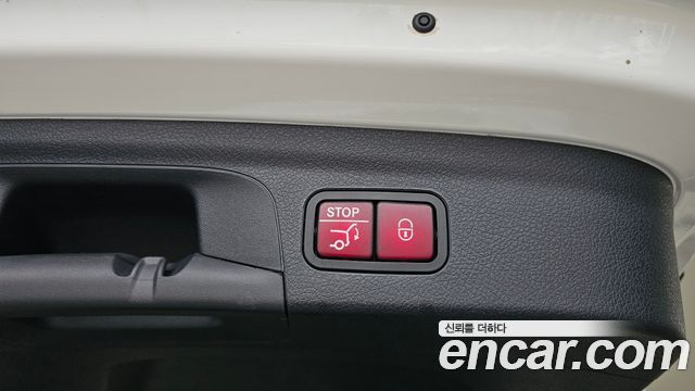 Mercedes-Benz GLE-Class 2020 — photo 36
