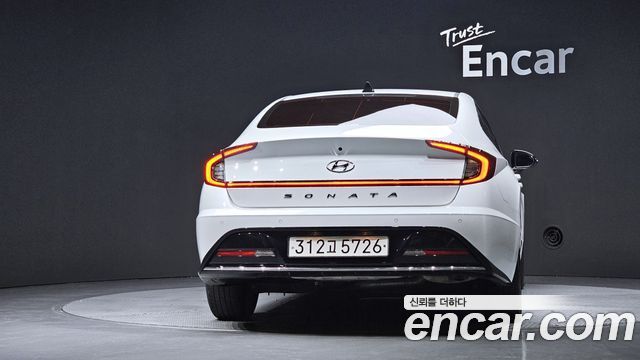 Hyundai Sonata 2022 — photo 4