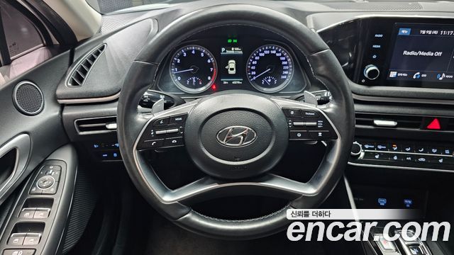 Hyundai Sonata 2022 — photo 19