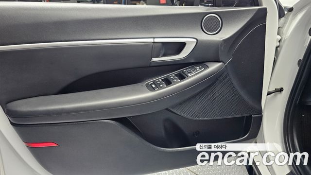 Hyundai Sonata 2022 — photo 14