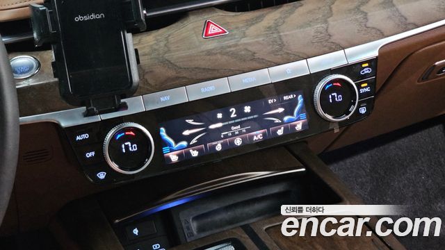 Genesis G80 2022 — photo 30