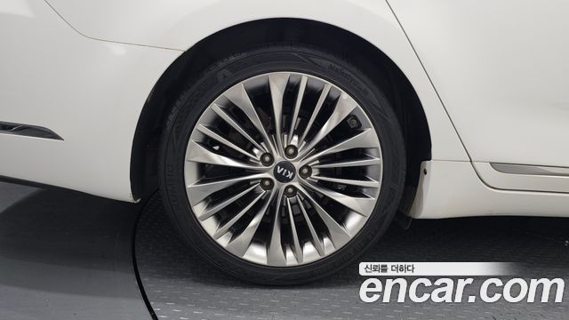 Kia K7 2018 — photo 5