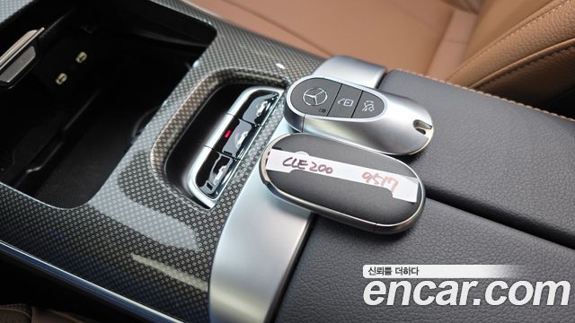 Mercedes-Benz CLE-Class 2025 — photo 24