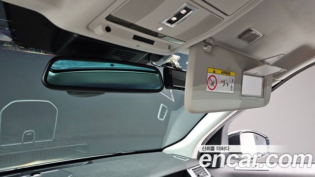 Land Rover Discovery Sport 2017 — photo 19