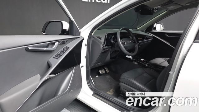 Kia Niro 2024 — photo 13