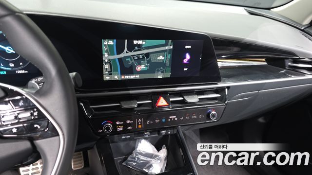 Kia Niro 2024 — photo 20