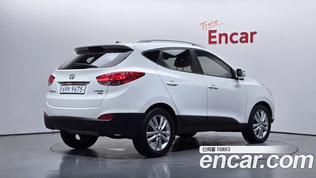 Hyundai Tucson 2011 — photo 2