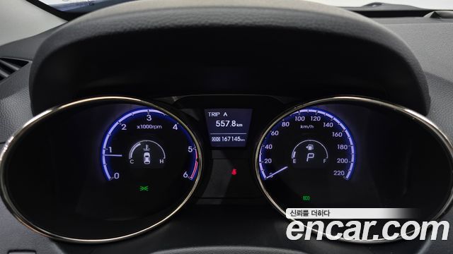 Hyundai Tucson 2011 — photo 8
