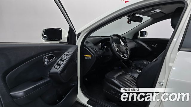 Hyundai Tucson 2011 — photo 10