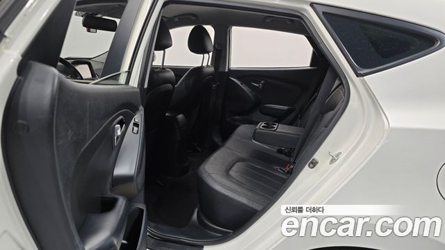 Hyundai Tucson 2011 — photo 12