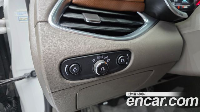 Chevrolet Korea Malibu 2017 — photo 19