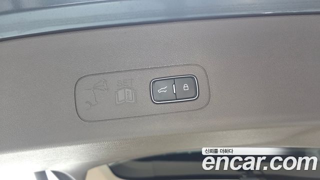 Lincoln Aviator 2022 — photo 32