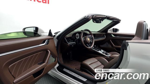 Porsche 911 2024 — photo 10