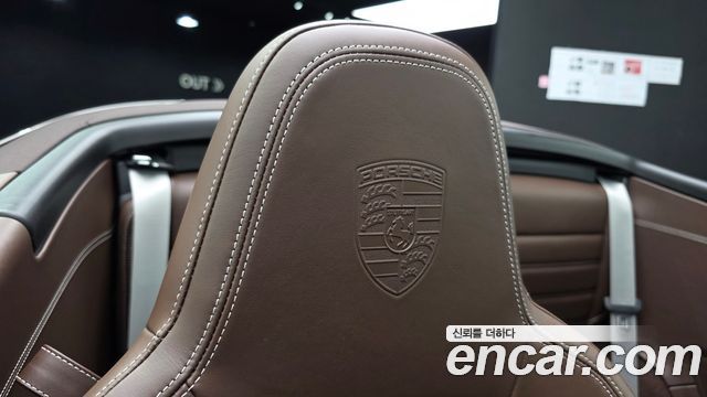 Porsche 911 2024 — photo 18