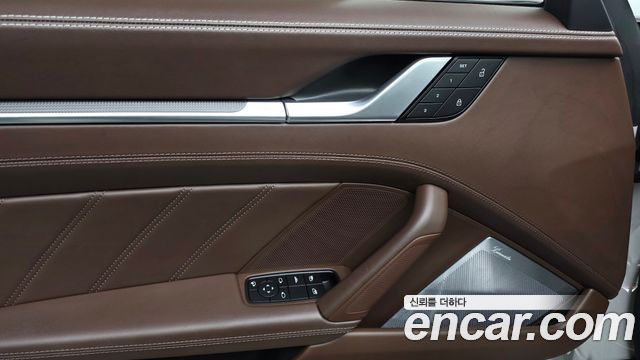 Porsche 911 2024 — photo 19