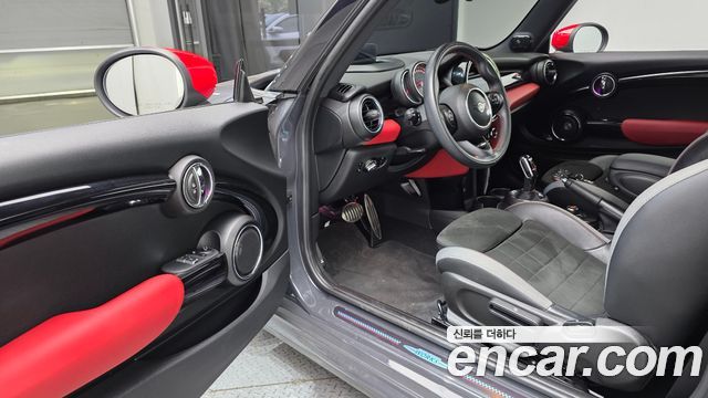 Mini Cooper 2020 — photo 13