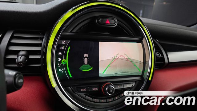 Mini Cooper 2020 — photo 20