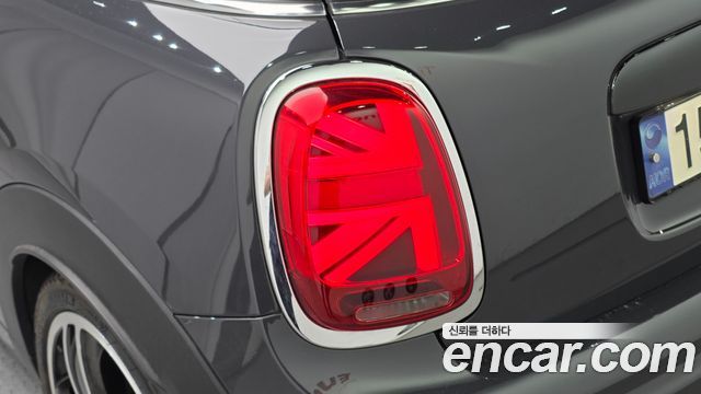 Mini Cooper 2020 — photo 9