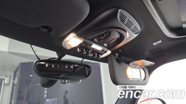 Mini Cooper 2020 — photo 29