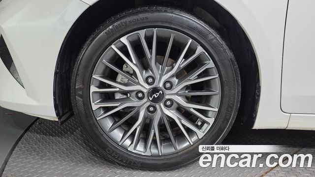 Kia K3 2022 — photo 5