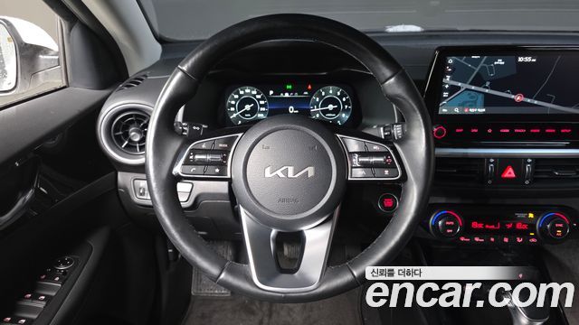 Kia K3 2022 — photo 22