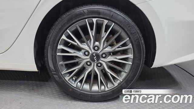 Kia K3 2022 — photo 7