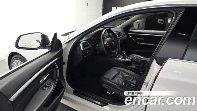 BMW 4-Series 2018 — photo 13