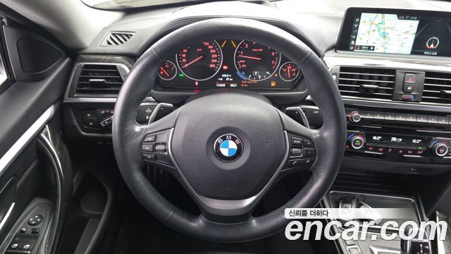 BMW 4-Series 2018 — photo 19