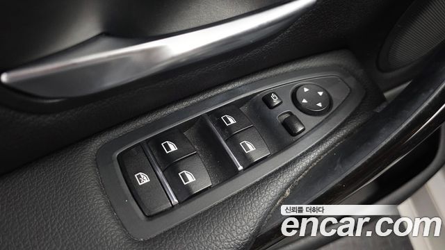 BMW 4-Series 2018 — photo 36