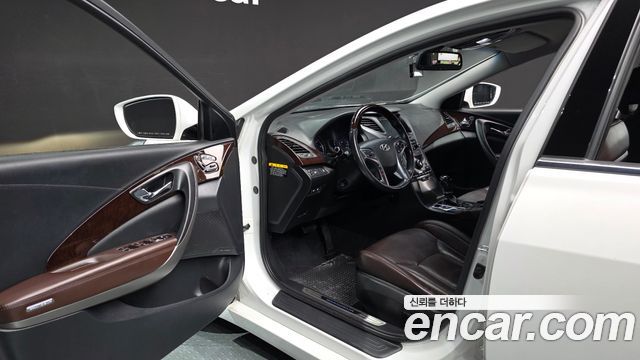 Hyundai Grandeur 2017 — photo 10