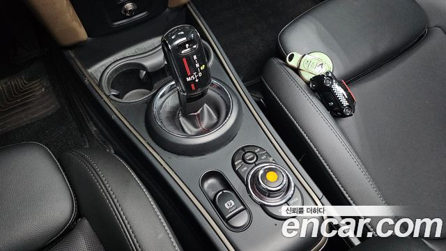 Mini Countryman 2020 — photo 12