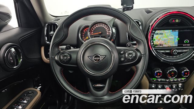 Mini Countryman 2020 — photo 19