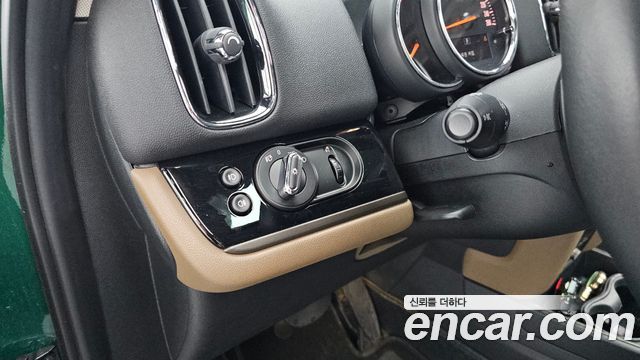 Mini Countryman 2020 — photo 24