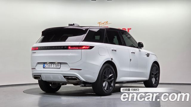 Land Rover Range Rover Sport 2025 — photo 2